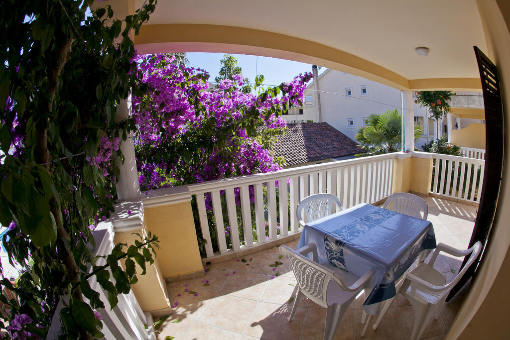 Apartments Angela Budva Szoba fotó